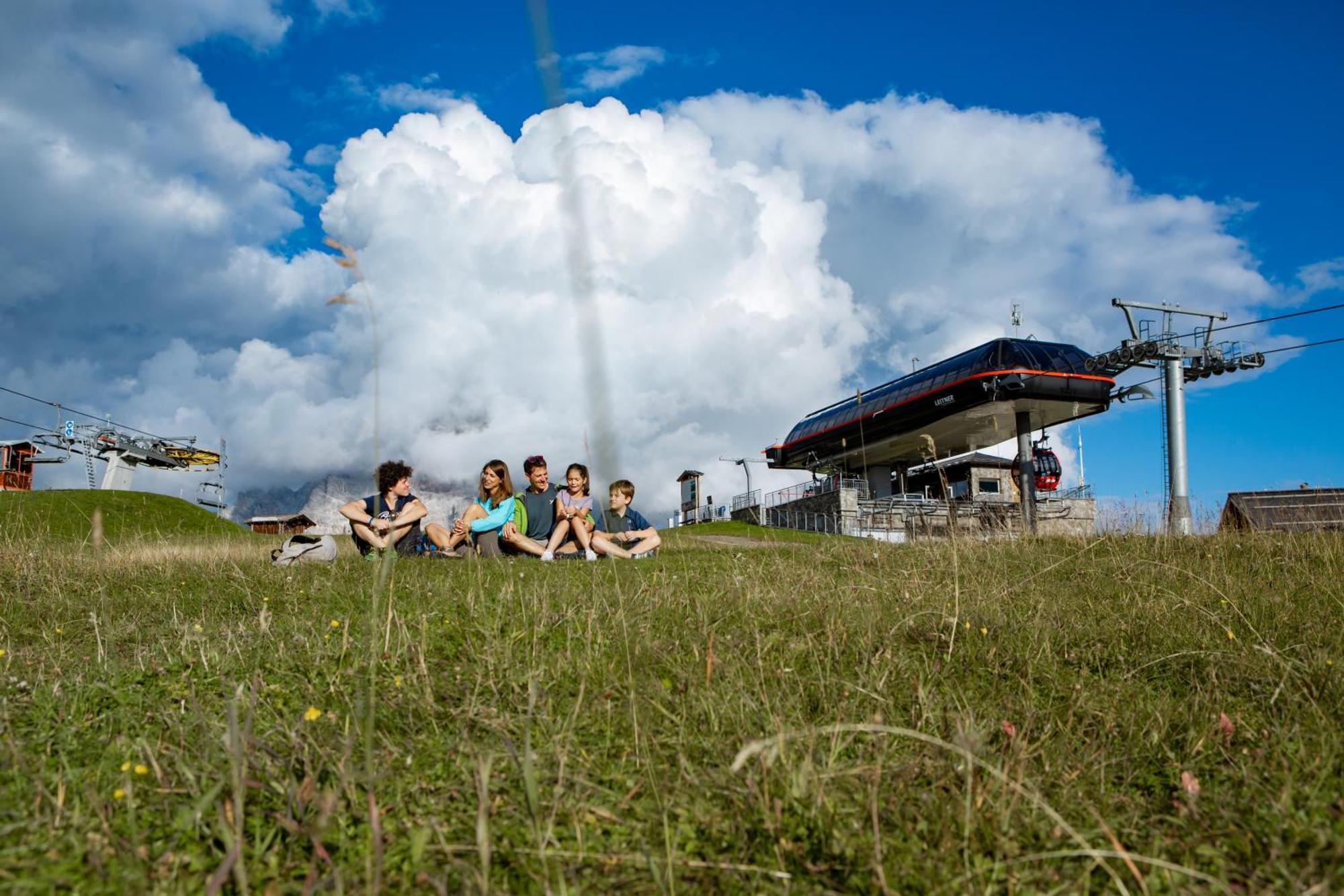 Naturae Lodge Wellness & Spa Алеге Екстериор снимка